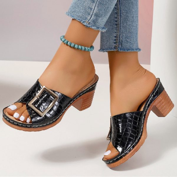 Sandal i emittert krokodilleskinn for dame. - Bilde 5